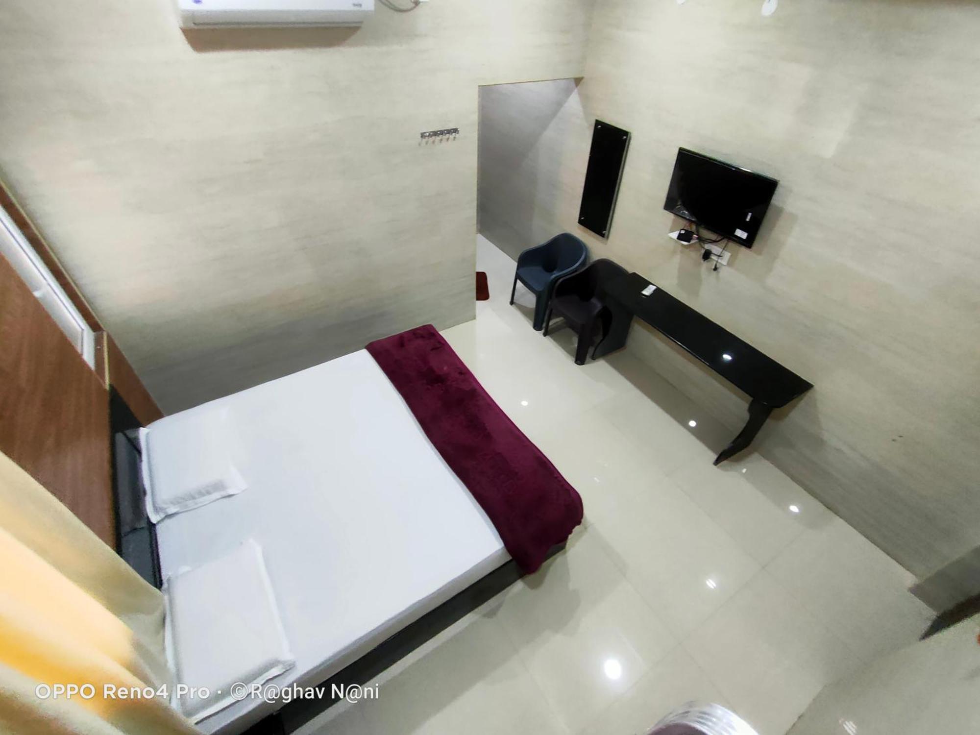 Kamala Sadana Lodge Mādhavaram Екстериор снимка