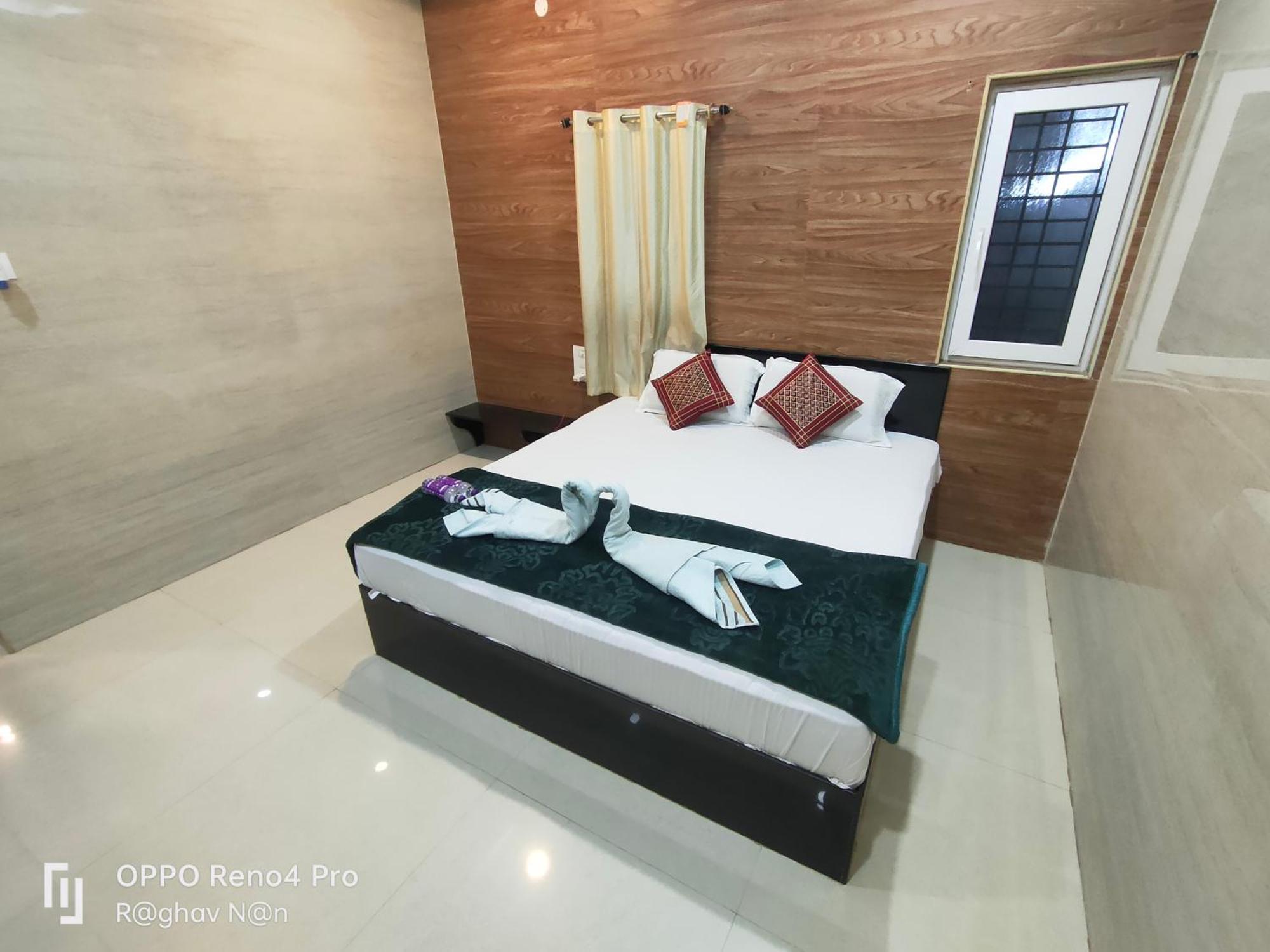 Kamala Sadana Lodge Mādhavaram Екстериор снимка